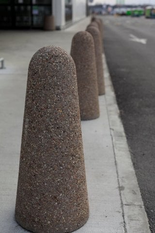 slupki-parkingowe-betonowe-leroy-merlin_0